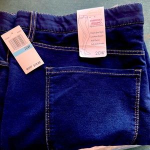 Seven brand leggings size 20w, new with tags
